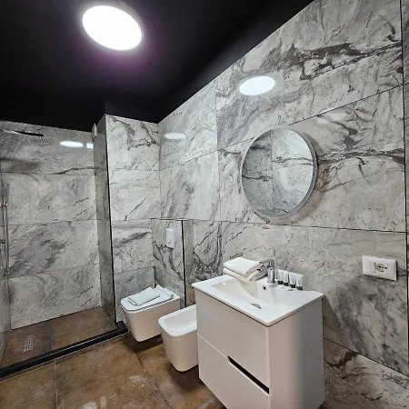 Miku Apartment-cozy 1bd At Komuna E Parisit * Τίρανα