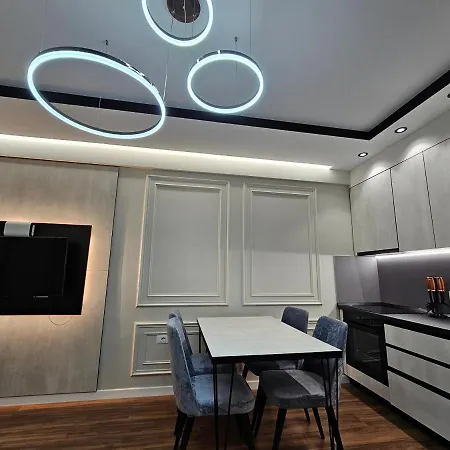 Miku Apartment-cozy 1bd At Komuna E Parisit Διαμέρισμα *